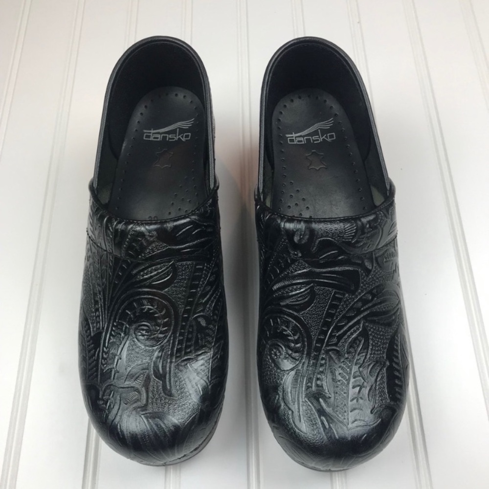 Dansko size 35 black shoe with black floral detail